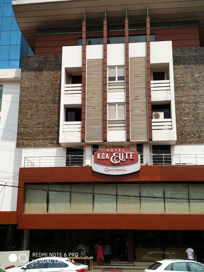 Kga Elite Continental Hotel Tiruvalla Bagian luar foto